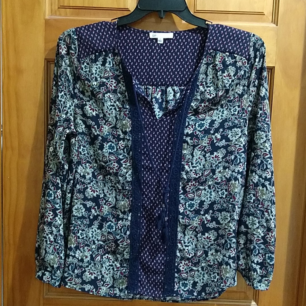 Dr2 long sleeve blouse.